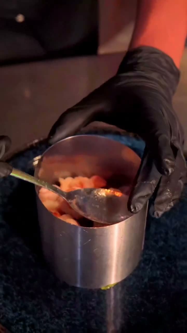 B-roll de cocina · 9:16 nativo — video de producción real de Sistema Creativo